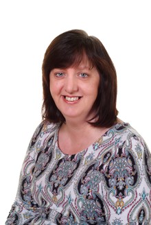 Photo of Mrs D Ainger