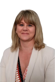 Photo of Mrs L Dale